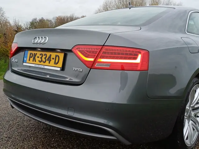 Audi A5 Coupé 1.8 TFSI Sport Edition 2015 Benzine 18