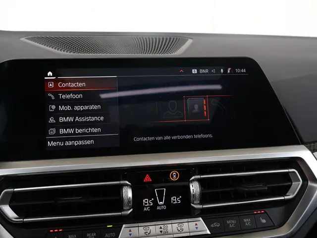 BMW 3 Serie Touring 330i High Executive 2021 Benzine 32