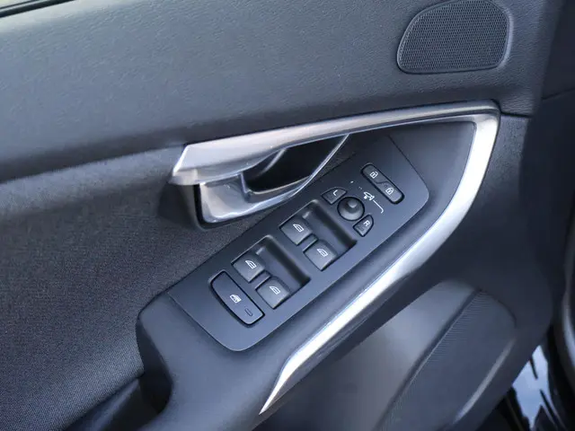 Volvo V40 Cross Country T3 Nordic+ 2017 Benzine 12