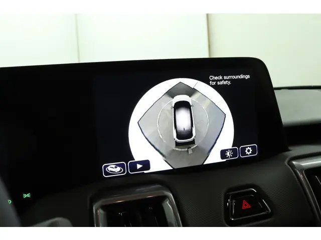 Toyota Urban Cruiser Executive 61 kWh 2026 Elektrisch 56