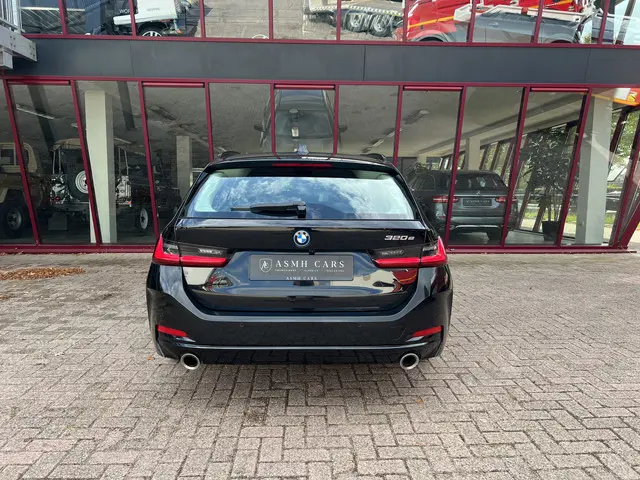 BMW 3 Serie Touring 320e 2023 Hybride Benzine 4