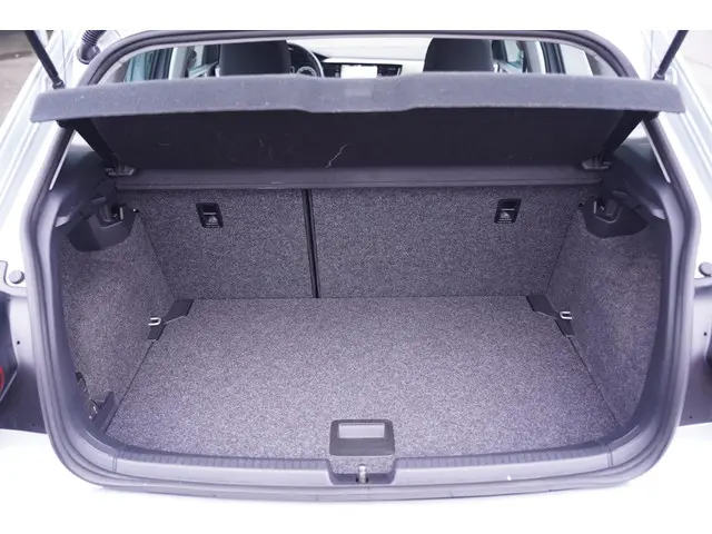 Volkswagen Polo 1.0 TSI Comfortline 2021 Benzine 10