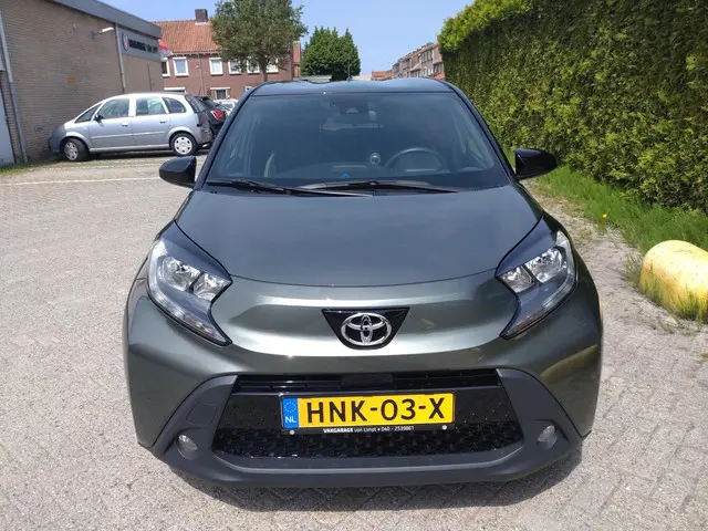 Toyota Aygo X 1.0 VVT-i S-CVT first 2022 Benzine 6