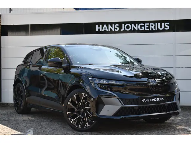 Renault Megane E-Tech 3