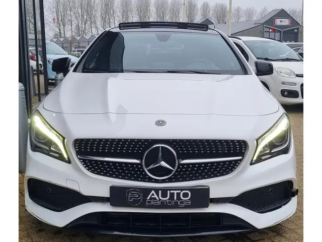 Mercedes-Benz CLA Shooting Brake 180 2018 Benzine 3