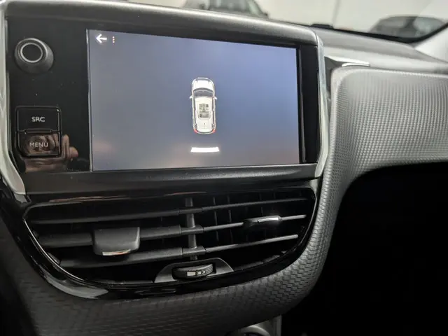 Peugeot 2008 1.2 PureT. Automaat |SENSOR|CC|ACC 2018 Benzine 3