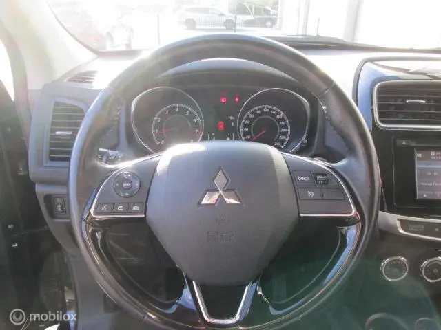 Mitsubishi ASX 1.6 Cleartec Intense 2015 Benzine 13