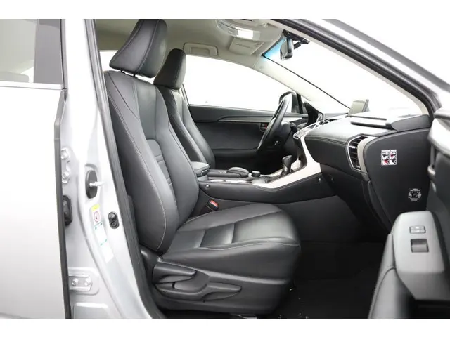 Lexus NX 300h AWD 25th Edition 2014 Hybride Benzine 21