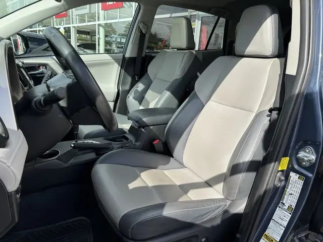 Toyota RAV4 2.5 Limited 4WD Automaat 2013 Benzine 29