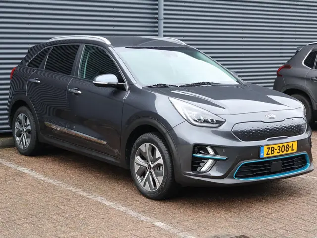 Kia e-Niro ExecutiveLine 64 kWh 2019 Elektrisch 4