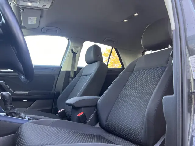 Volkswagen T-Roc 1.5 TSI Sport Business R 2020 Benzine 17