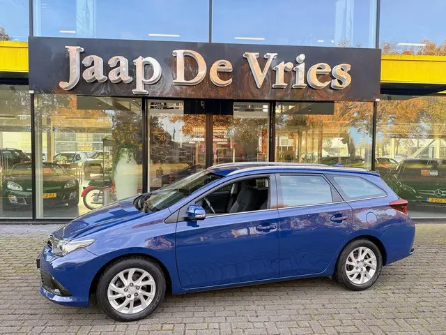 Toyota Auris Touring Sports 1.2T Energy 2018 Benzine 2