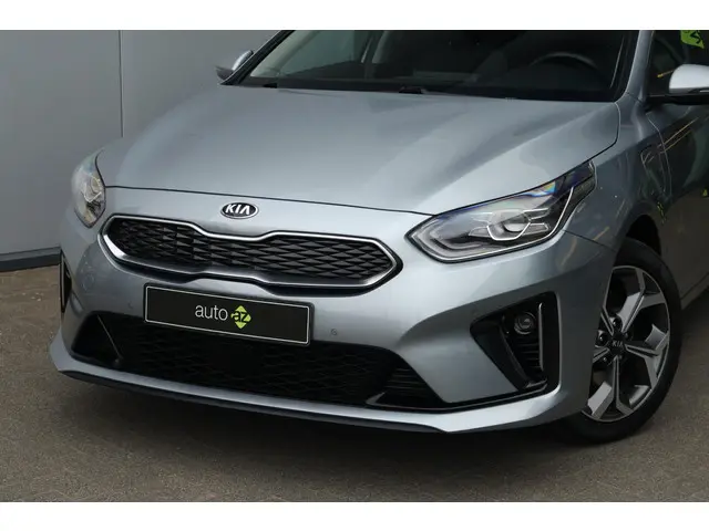 Kia cee'd 1.6 GDI PHEV DynamicLine 2020 Hybride Benzine 3