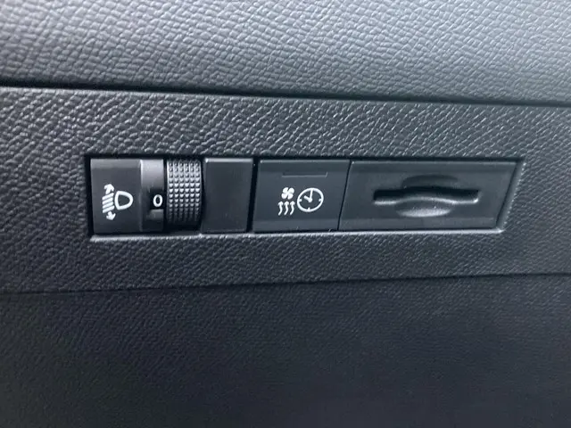 Opel Astra Electric 54 kWh Edition 2025 Elektrisch 17