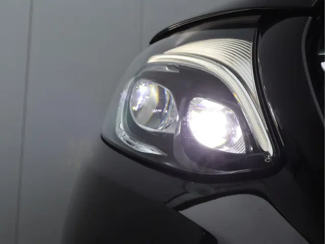 Mercedes-Benz GLC 220 d 4MATIC 2018 Diesel 8