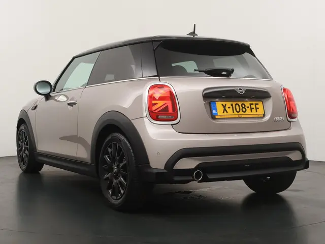 MINI Cooper 1.5 Classic 2023 Benzine 11