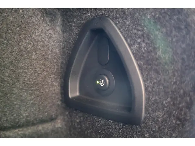 BMW i5 eDrive40 2025 Elektrisch 32