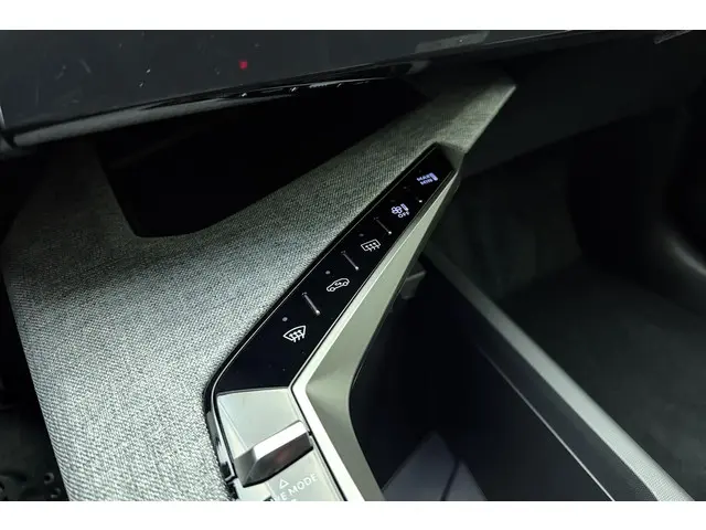 Peugeot e-5008 Allure Avantage 73 kWh 2025 Elektrisch 28