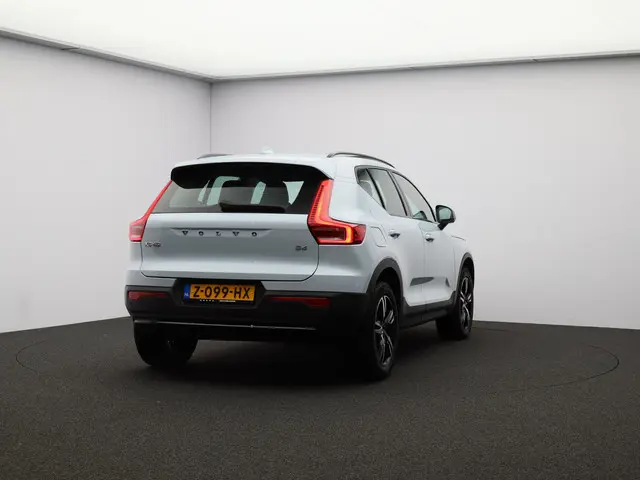 Volvo XC40 2.0 B4 Plus Dark 2024 Benzine 28