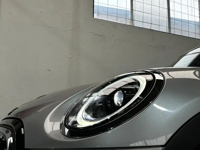 MINI Electric Mini Essential 33 kWh 2024 Elektrisch 13