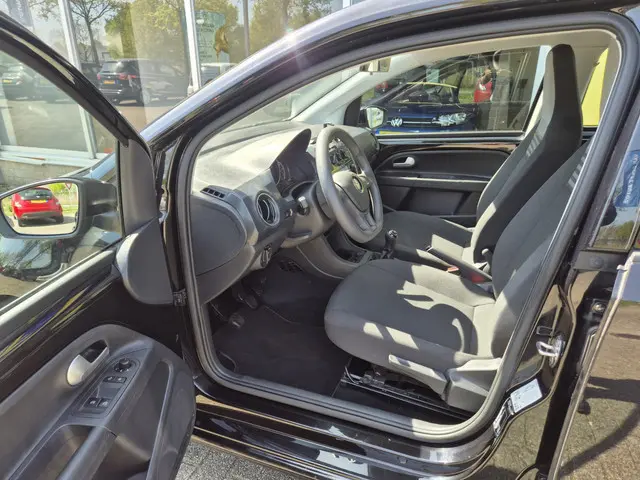 Volkswagen up! 1.0 BMT move up! 2020 Benzine 13