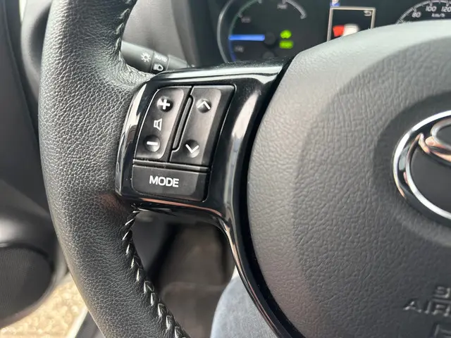 Toyota Yaris 1.5 Hybrid Aspiration 2019 Hybride Benzine 11