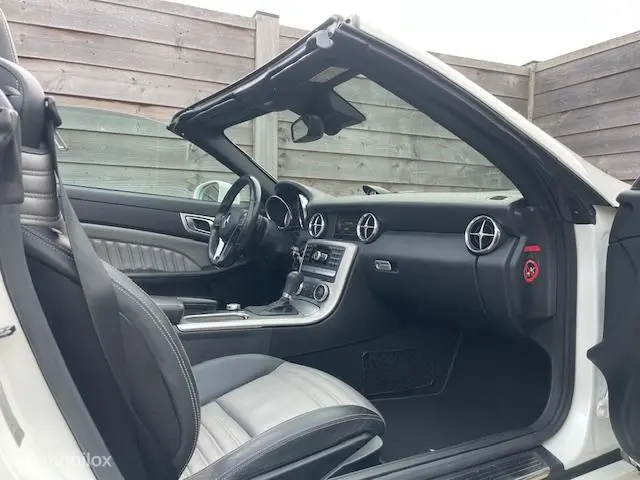 Mercedes-Benz SLK 200 2012 Benzine 24