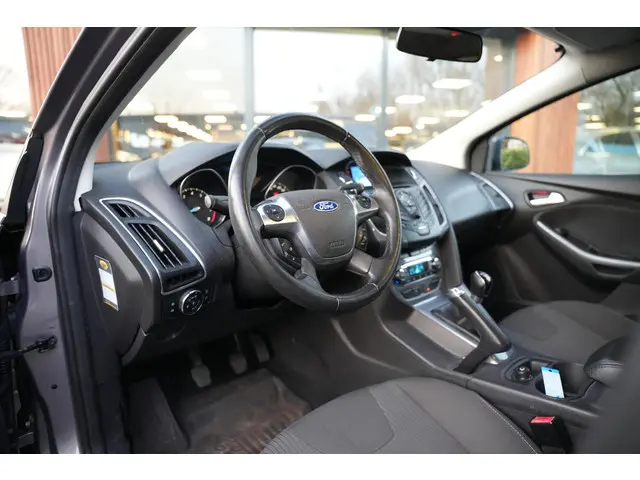 Ford Focus 1.0 EcoBoost Titanium 2013 Benzine 11