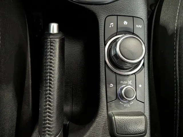 Mazda 2 1.5 Skyactiv-G GT-M 2015 Benzine 16