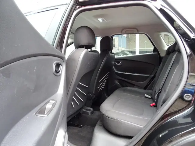 Renault Captur 0.9 TCe Expression 2013 Benzine 10