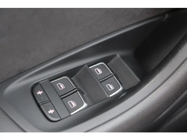 Audi S6 Avant 4.0 TFSI V8 450pk 2015 Benzine 31