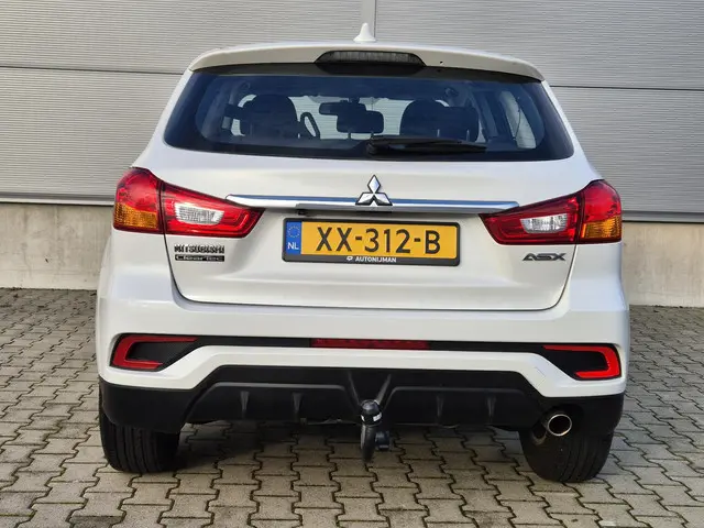 Mitsubishi ASX 1.6 Cleartec Connect 2018 Benzine 15