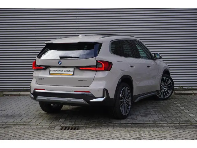 BMW iX1 eDrive20 2025 Elektrisch 2