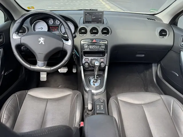 Peugeot 308 CC 1.6 THP Roland Garros 2014 Benzine 7