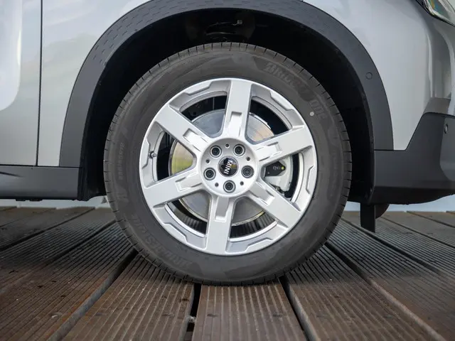 MINI Countryman C 2025 Benzine 6