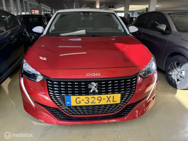 Peugeot 208 1.2 PureTech Blue Lease Allure 2019 Benzine 15