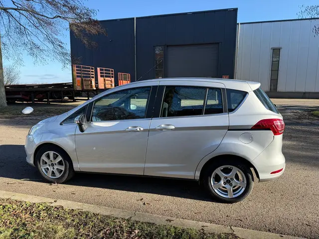 Ford B-MAX 1.0 EcoBoost Titanium 68000 KM 2014 Benzine 19