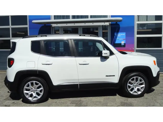 Jeep Renegade 1.4 MultiAir Freedom 2016 Benzine 11