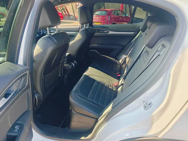 Alfa Romeo Stelvio 2.0 T AWD B-Tech 2019 Benzine 12