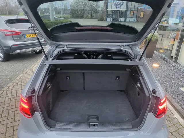 Audi RS3 A3 Sportback 2.5 TFSI quattro 2018 Benzine 8