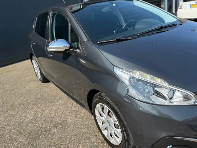 Peugeot 208 3