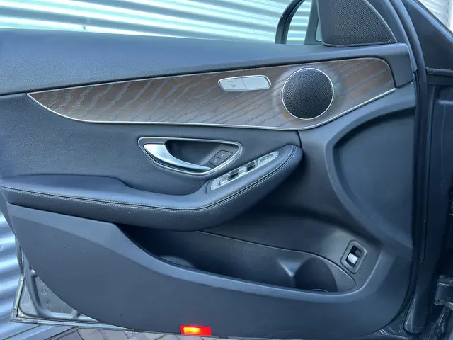 Mercedes-Benz C-Klasse 180 Premium Plus 2018 Benzine 14