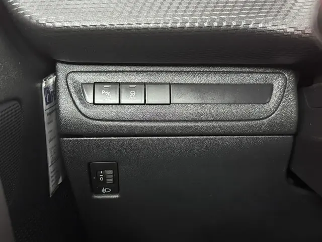 Peugeot 2008 1.2 VTi Blue Lease 2014 Benzine 26