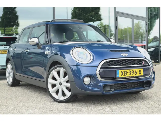 MINI Cooper S 2.0 CHILI SERIOUS BUSINESS 2015 Benzine 8