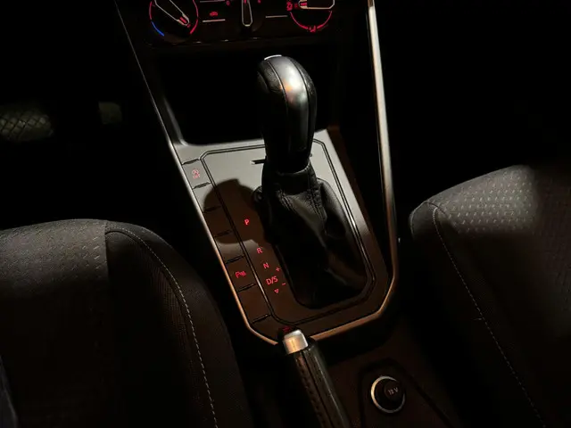 Volkswagen Polo 1.0 TSI Life Business 2019 Benzine 19