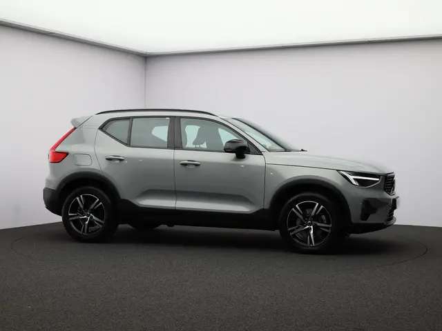 Volvo XC40 2.0 B4 Plus Dark 2024 Benzine 28