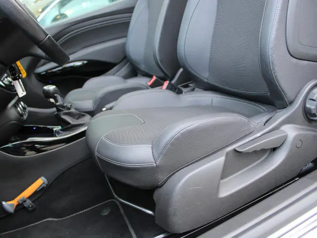 Opel ADAM 1.0 Turbo Rocks 2017 Benzine 13