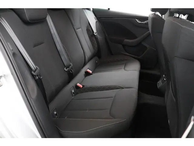 Škoda Kamiq 1.0 TSI 110pk Ambition 2021 Benzine 14