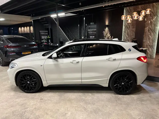BMW X2 SDrive18i|M Pakket|PANO|BOMVOL! 2019 Benzine 8