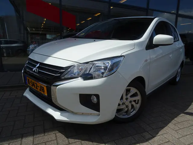 Mitsubishi Space Star 1.2 Active 2021 Benzine 2